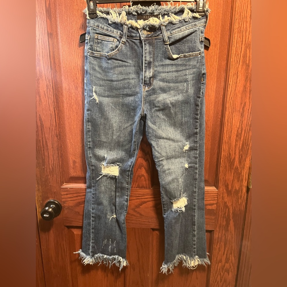 Women’s Risen Boutique‎ Crop High Rise Jeans 27